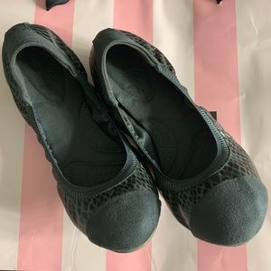 Women's Dexflex Comfort Gray Ballet Flats